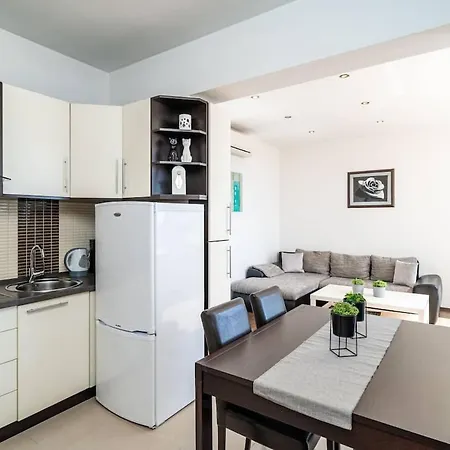 Chill Out - Old Town & Seaview ドゥブロブニク