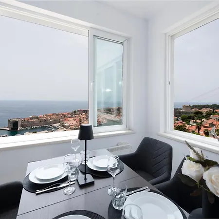 Chill Out - Old Town & Seaview *