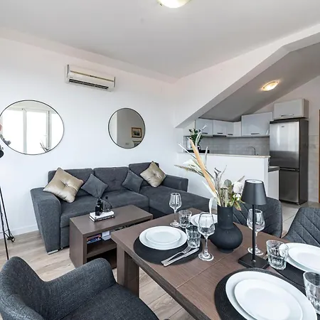 Chill Out - Old Town & Seaview Apartment *